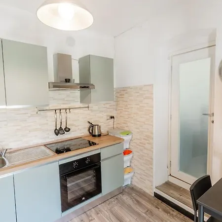 Σπίτι διακοπών House With Garden, Two *