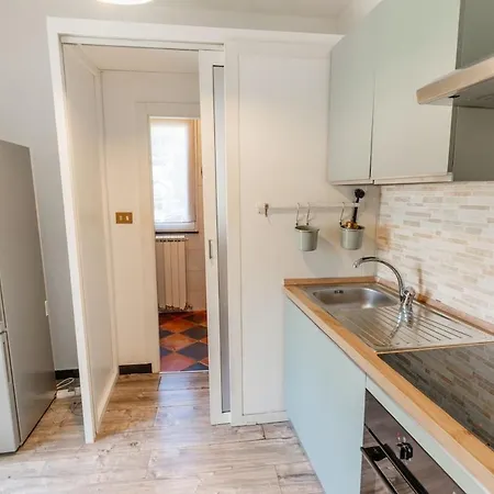 House With Garden, Two Recco