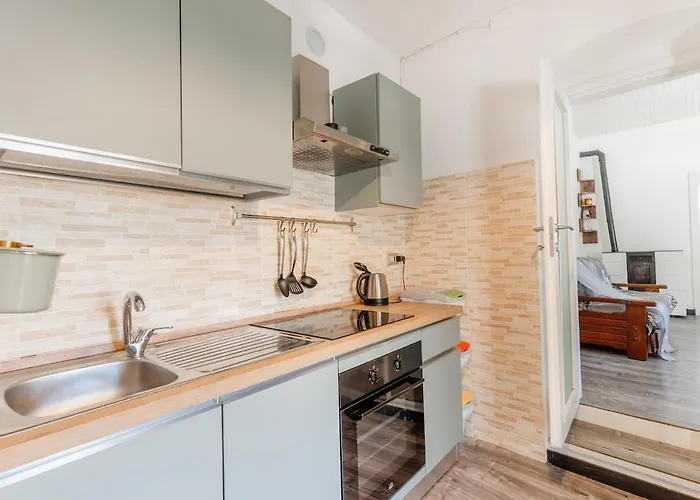 House With Garden, Two بيت للعطل ريكّو